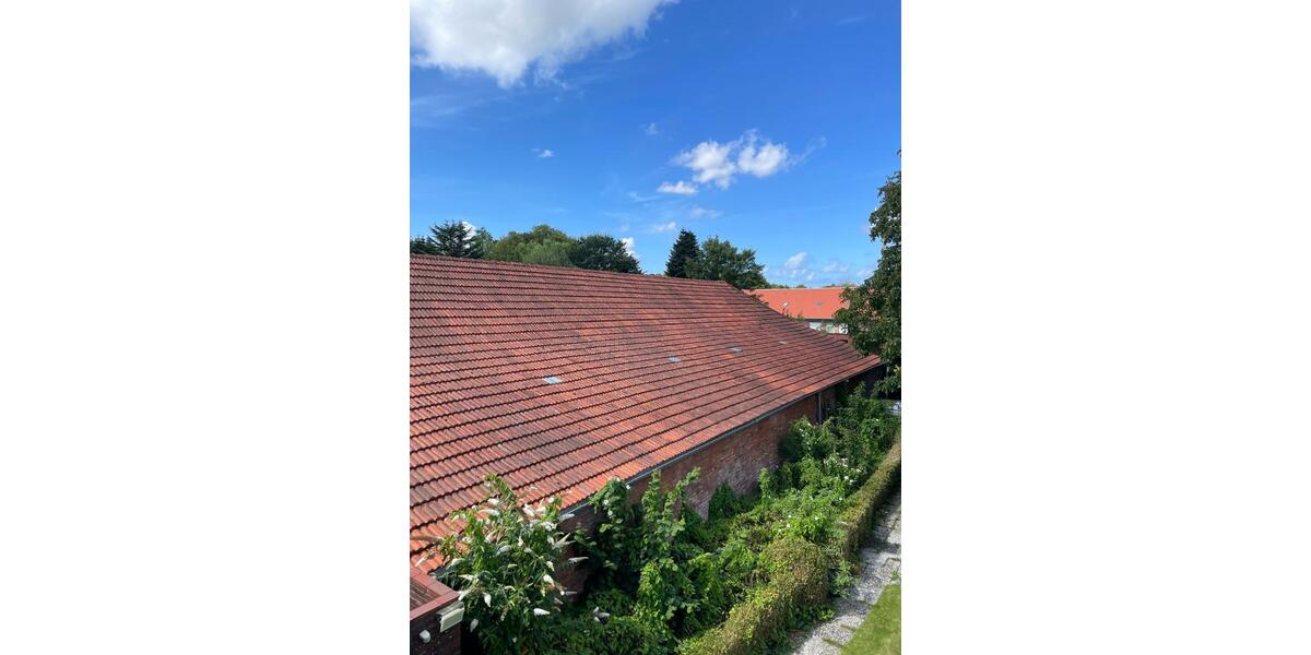 Einfamilienhaus Hage - 10 Zimmer, 250 m&sup2;, 600&euro; | Angebot:26072903