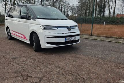 VW T7 Multivan 22.000 km 58.900 &euro; Großheide 26532