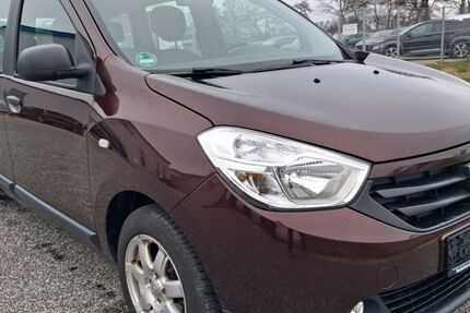 Dacia Lodgy 90.000 km 7.999 &euro; Upgant- Schott 26529