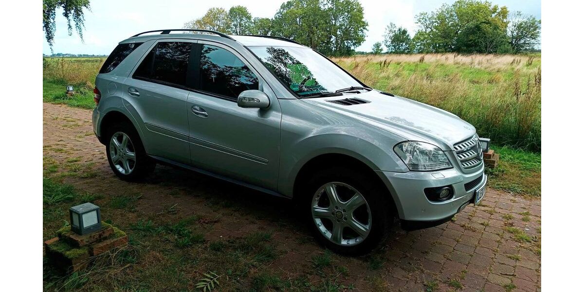 Mercedes-Benz ML 320 214.000 km 8.700 &euro; Jemgum 26844