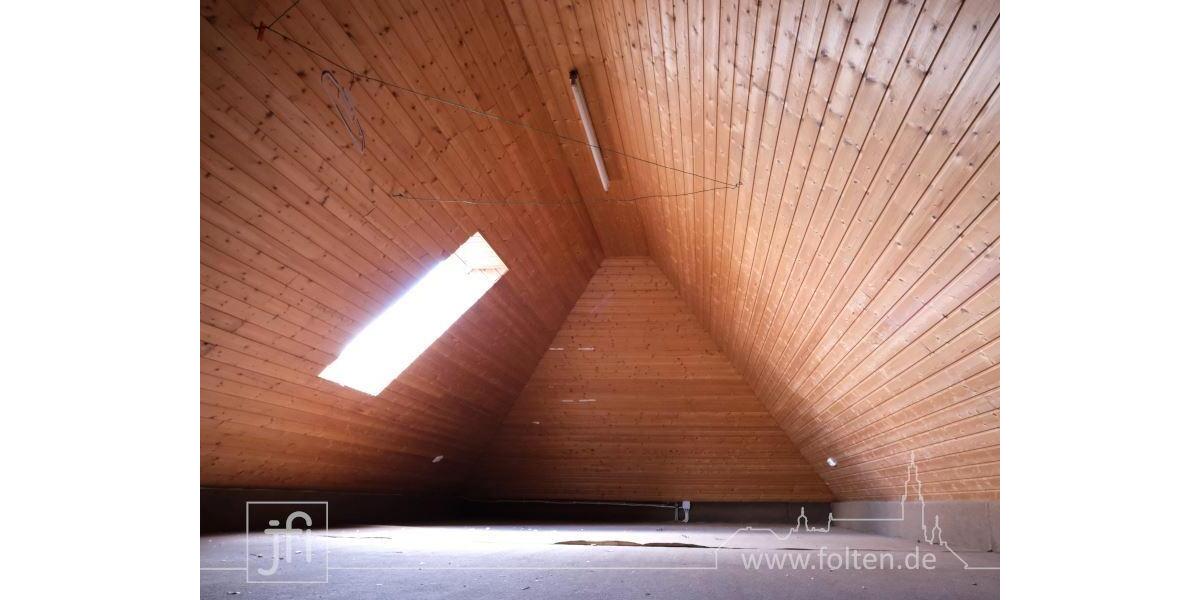 Dachgeschoßwohnung Leer (Ostfriesland) - 3 Zimmer, 73 m&sup2;, 595&euro; | Angebot:25856747