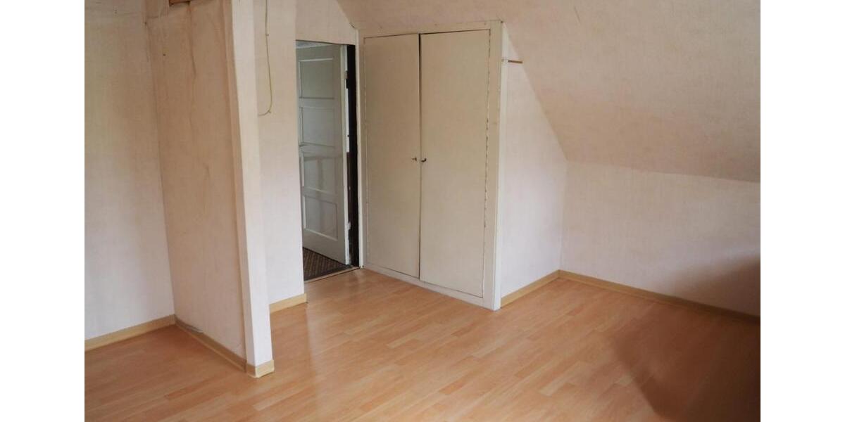 Einfamilienhaus Norden - 8 Zimmer, 214 m&sup2;, 225.000&euro; | Angebot:25960534