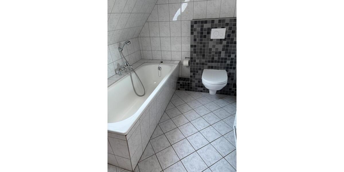 Doppelhaushälfte Norden - 4 Zimmer, 100 m&sup2;, 825&euro; | Angebot:26690434