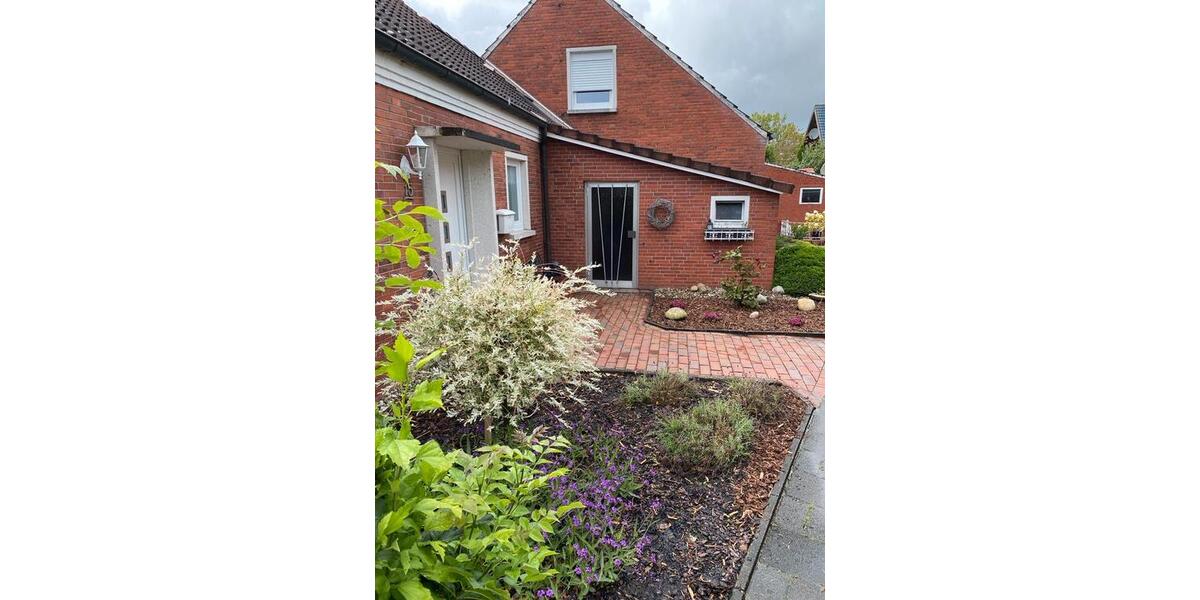 Reihenhaus Emden Tholenswehr - 5 Zimmer, 90 m&sup2;, 100&euro; | Angebot:24401832