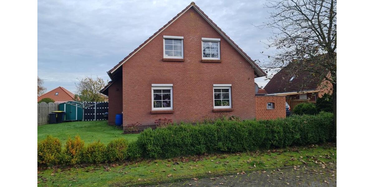 Mehrfamilienhaus, Wohnhaus Hage - 10 Zimmer, 187 m&sup2;, 259.999&euro; | Angebot:26591481