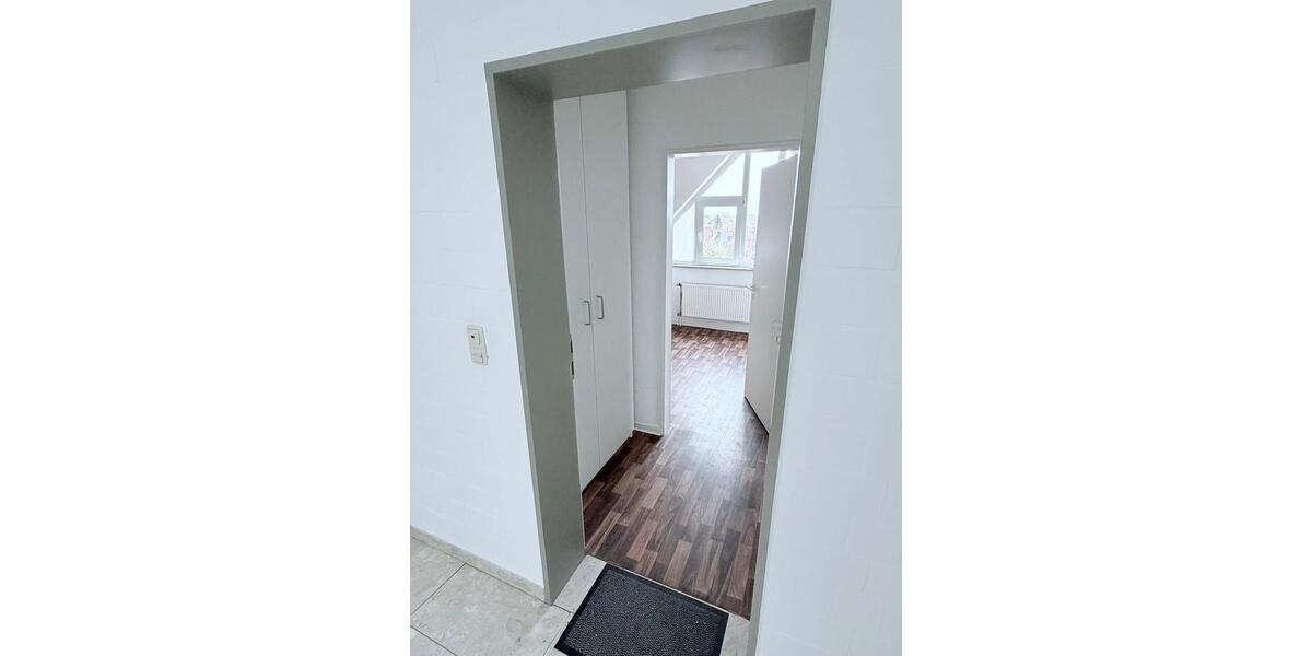 Dachgeschoßwohnung Emden Tholenswehr - 1 Zimmer, 30 m&sup2;, 490&euro; | Angebot:26226938