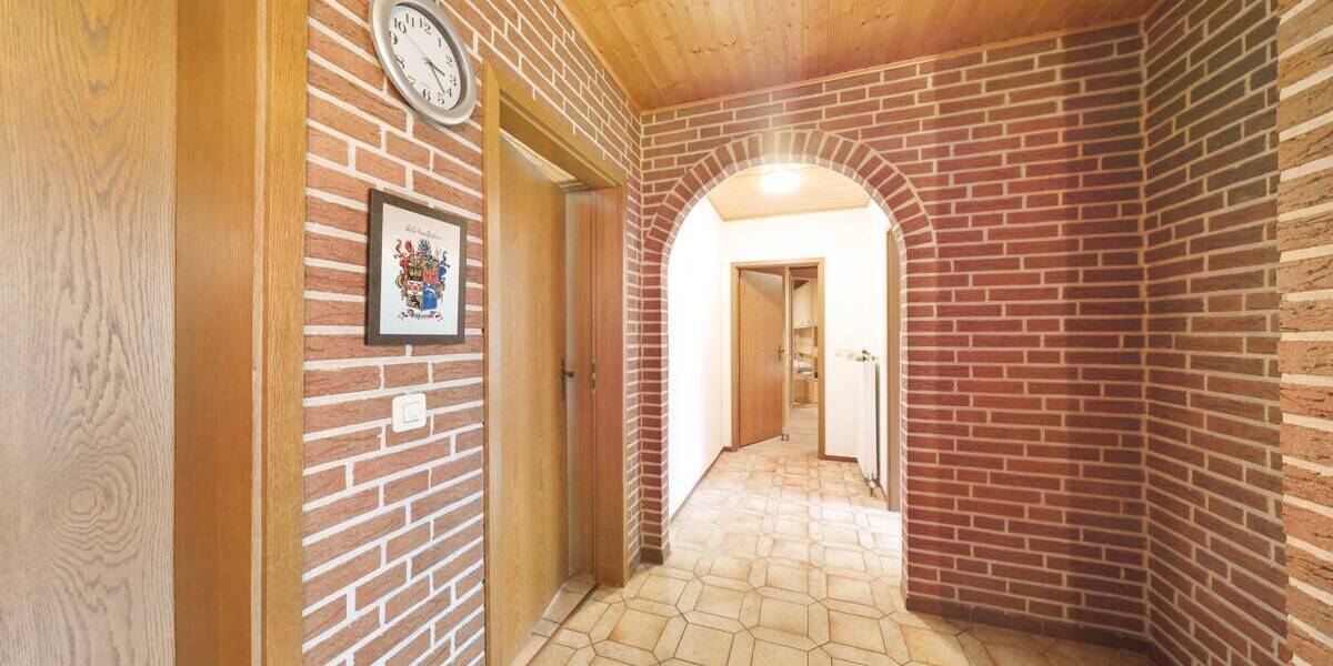 Mehrfamilienhaus, Wohnhaus Leer Loga - 7 Zimmer, 187 m&sup2;, 329.000&euro; | Angebot:26028314