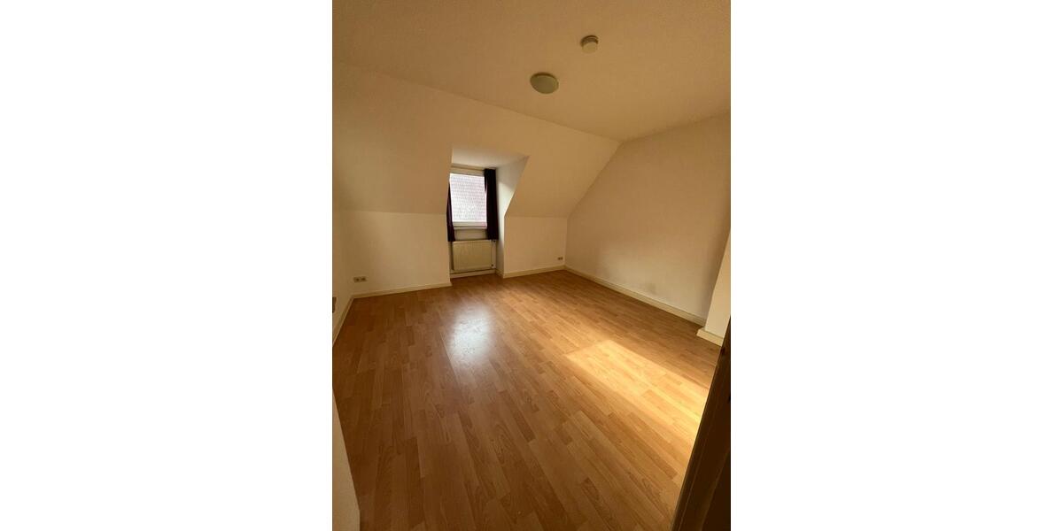 Etagenwohnung Emden - 2 Zimmer, 51 m&sup2;, 450&euro; | Angebot:23872455