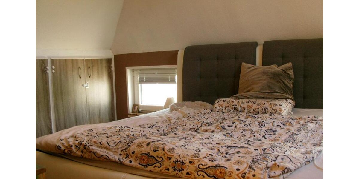 Dachgeschoßwohnung Südbrookmerland - 2 Zimmer, 82 m&sup2;, 560&euro; | Angebot:26003929