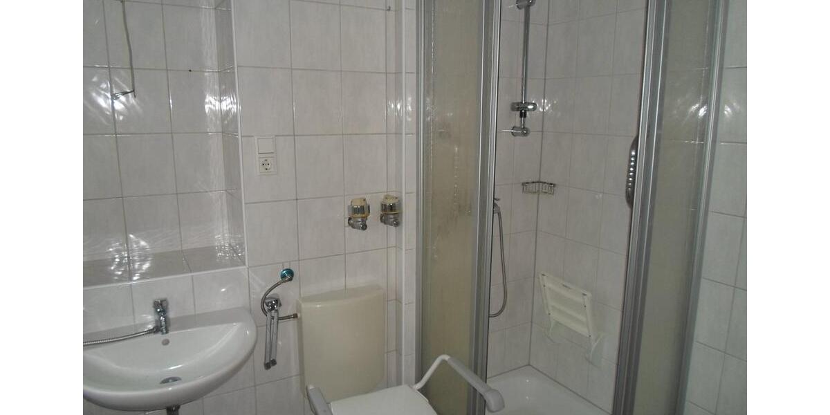 Etagenwohnung Emden Tholenswehr - 3 Zimmer, 76 m&sup2;, 590&euro; | Angebot:25542274