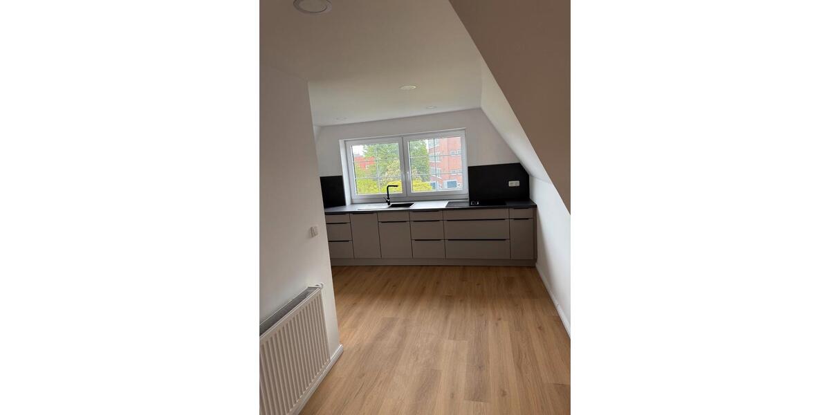 Maisonettenwohnung Emden - 2 Zimmer, 75 m&sup2;, 800&euro; | Angebot:26645777