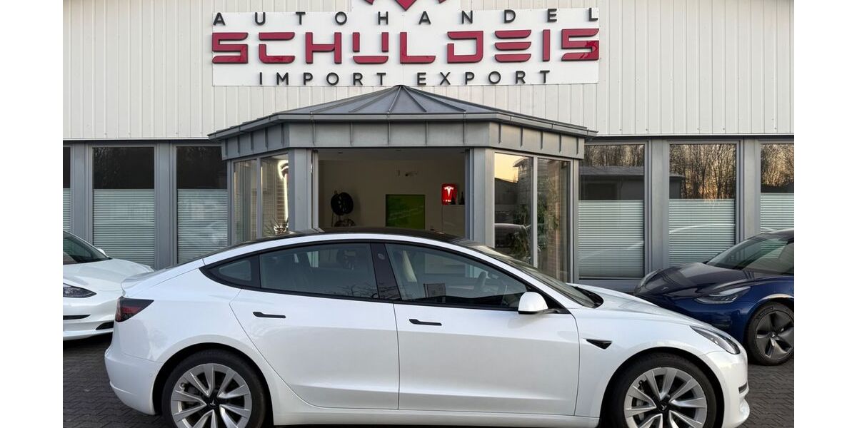 Tesla Model 3 84.960 km 28.490 &euro; Neukamperfehn 26835
