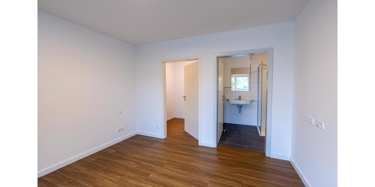 Etagenwohnung Aurich - 2 Zimmer, 81 m&sup2;, 850&euro; | Angebot:25263775