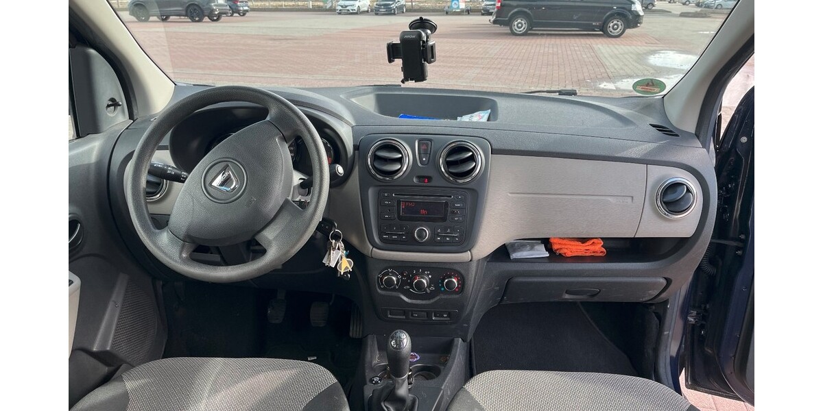 Dacia Lodgy 96.000 km 8.399 &euro; Emden 26721