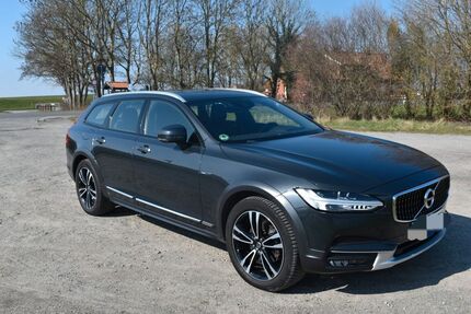 Volvo V90 Cross Country 48.500 km 31.900 &euro; Norden 26506