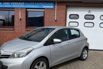 Toyota Yaris 159.000 km 5.990 &euro; Emden 26721