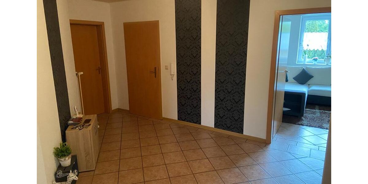 Dachgeschoßwohnung Westoverledingen - 5 Zimmer, 110 m&sup2;, 690&euro; | Angebot:23903881