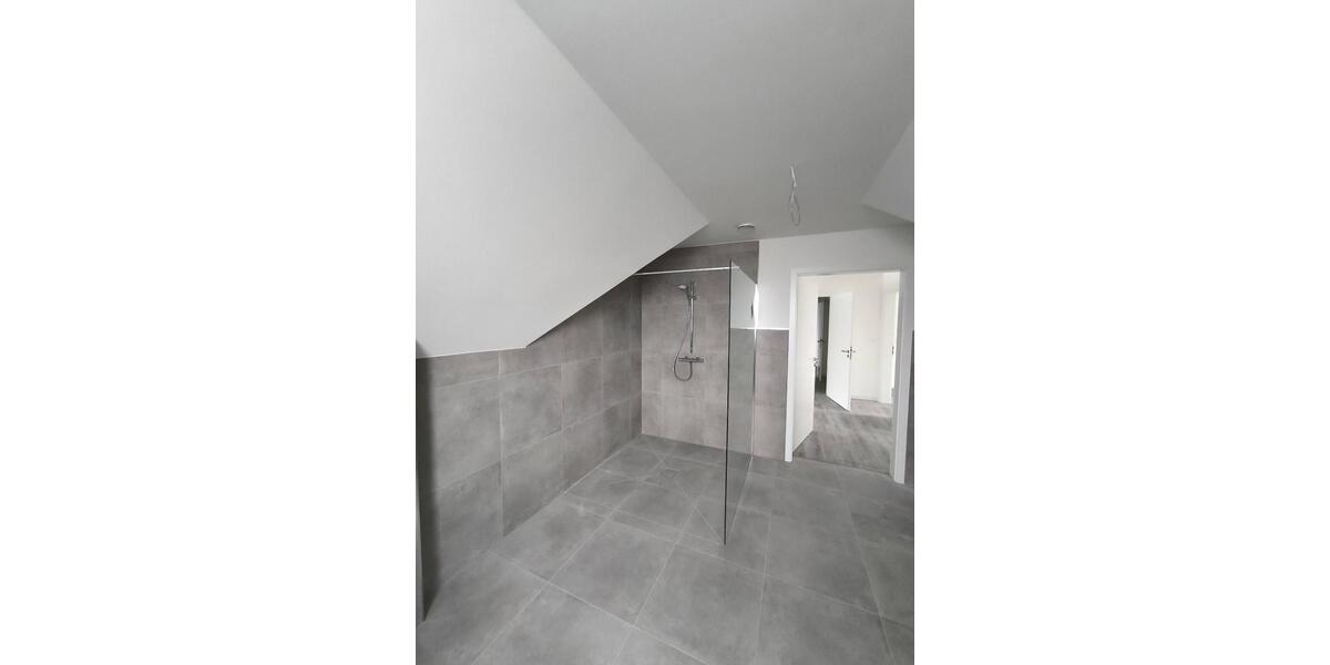 Etagenwohnung Aurich - 3 Zimmer, 91 m&sup2;, 1.255&euro; | Angebot:25377060