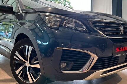 Peugeot 5008 164.000 km 9.950 &euro; Westoverledingen 26810