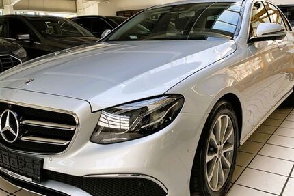 Mercedes-Benz E 200 68.440 km 28.500 &euro; Großefehn 26629