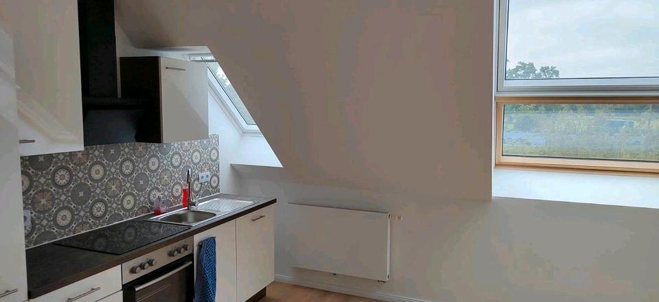 Dachgeschoßwohnung Großefehn - 4 Zimmer, 160 m&sup2;, 1.100&euro; | Angebot:26610301