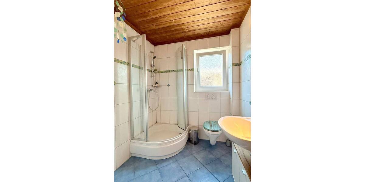 Einfamilienhaus Aurich Innenstadt - 7 Zimmer, 175 m&sup2;, 329.000&euro; | Angebot:26881893