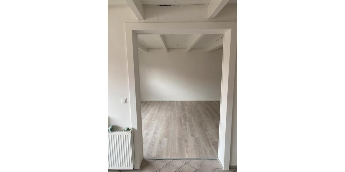 Mehrfamilienhaus, Wohnhaus Leer (Ostfriesland) - 7 Zimmer, 200 m&sup2;, 355.000&euro; | Angebot:26629841