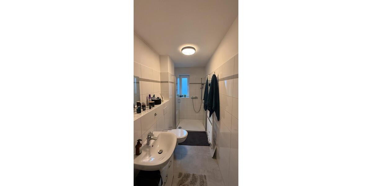 Etagenwohnung Emden - 2 Zimmer, 63 m&sup2;, 543&euro; | Angebot:25434068