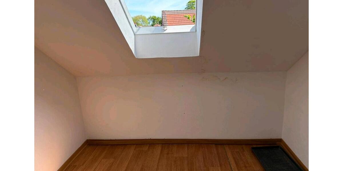 Dachgeschoßwohnung Moormerland - 3 Zimmer, 65 m&sup2;, 490&euro; | Angebot:26692409