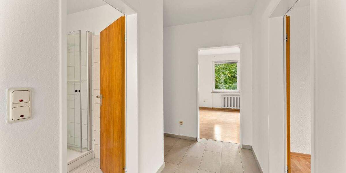 Etagenwohnung Emden Stadtzentrum - 5 Zimmer, 101 m&sup2;, 154.000&euro; | Angebot:25815950