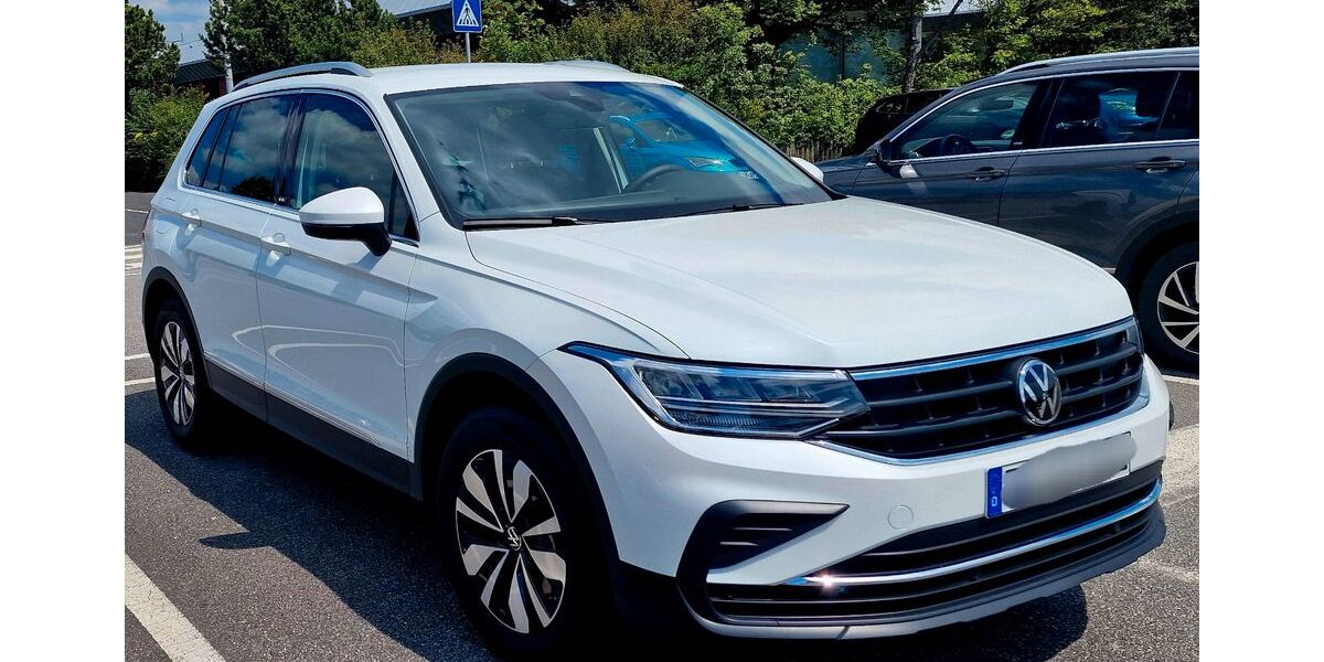 VW Tiguan 26.700 km 28.400 &euro; Emden 26721