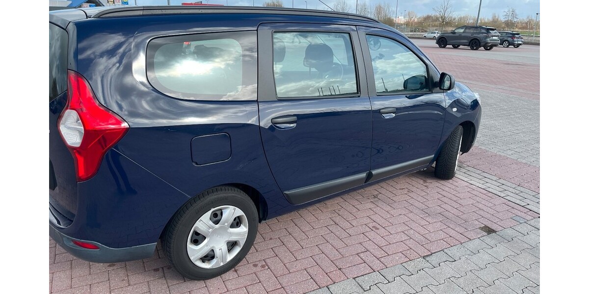 Dacia Lodgy 96.000 km 8.399 &euro; Emden 26721