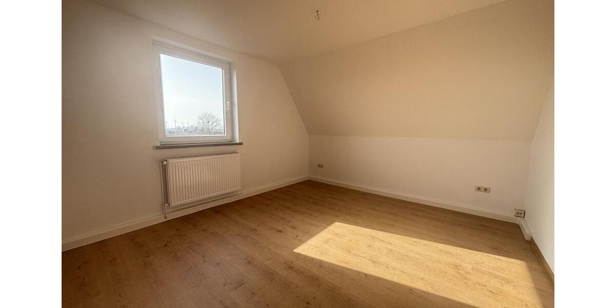 Dachgeschoßwohnung Emden Rysumer Landstraße - 3 Zimmer, 51 m&sup2;, 450&euro; | Angebot:25648220