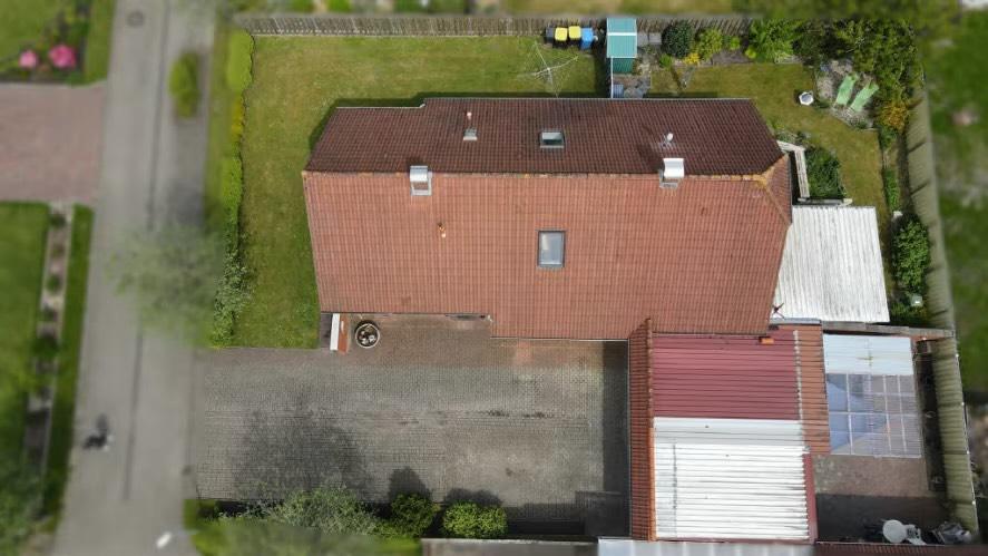 Mehrfamilienhaus, Wohnhaus Hage - 10 Zimmer, 187 m&sup2;, 259.999&euro; | Angebot:26591481