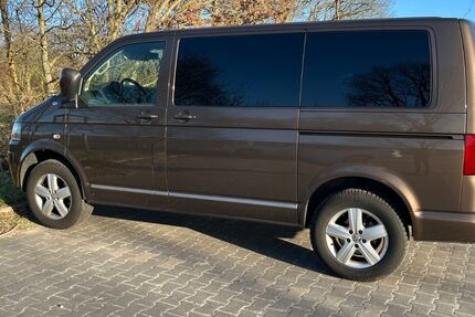 VW T5 Multivan 181.000 km 18.900 &euro; Aurich 26607
