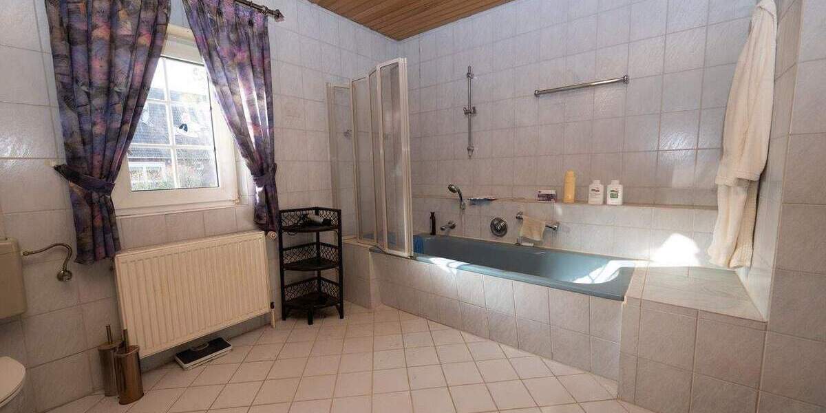 Einfamilienhaus Weener - 6 Zimmer, 175 m&sup2;, 309.000&euro; | Angebot:25878518