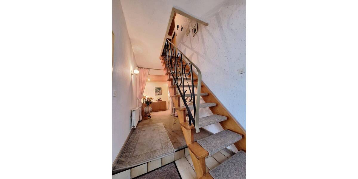 Mehrfamilienhaus, Wohnhaus Weener - 5 Zimmer, 100 m&sup2;, 115.000&euro; | Angebot:26029001