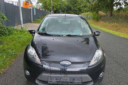 Ford Fiesta 212.000 km 1.700 &euro; Westoveledingen 26810