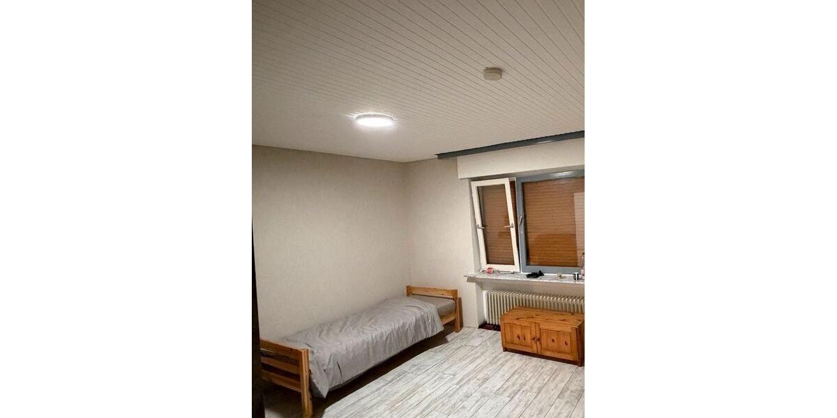 Einfamilienhaus Weener - 6 Zimmer, 220 m&sup2;, 259.000&euro; | Angebot:26042401