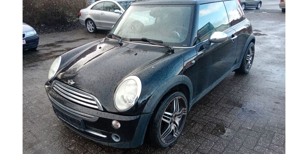 Mini ONE 195.000 km 780 &euro; Emden 26721