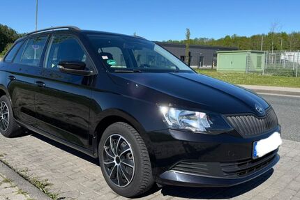 Skoda Fabia 77.500 km 8.900 &euro; Emden 26725