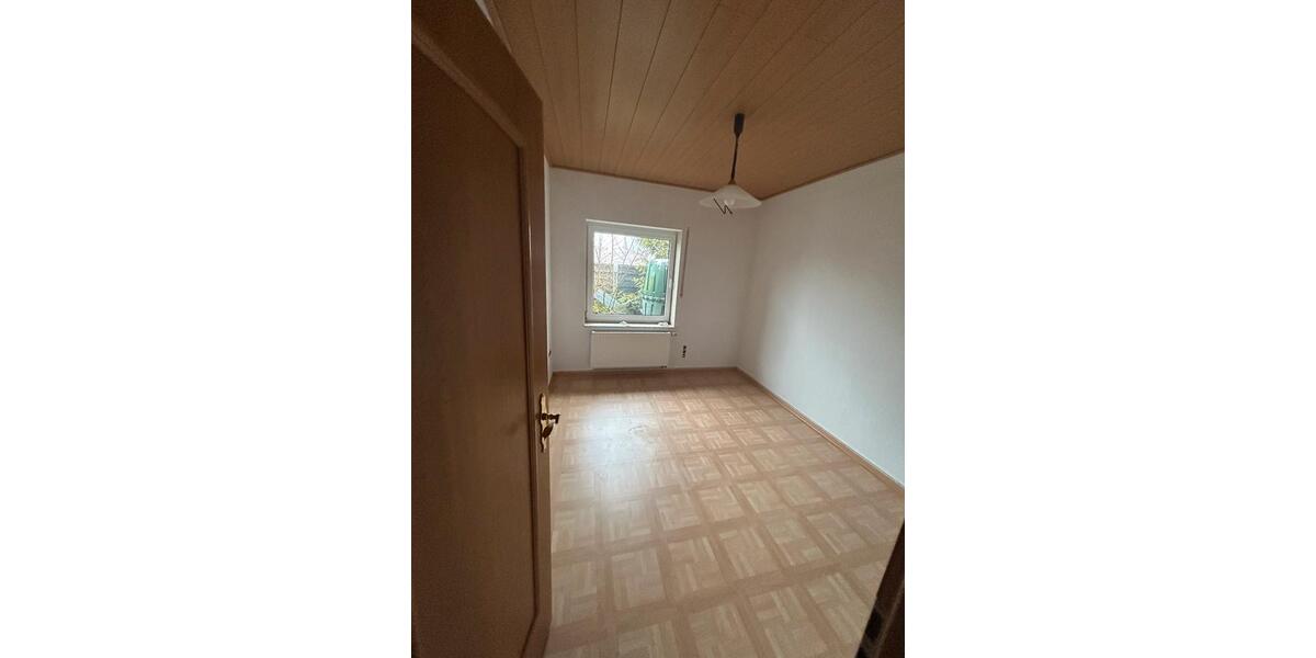 Einfamilienhaus Emden Tholenswehr - 3 Zimmer, 107 m&sup2;, 1.200&euro; | Angebot:26047162