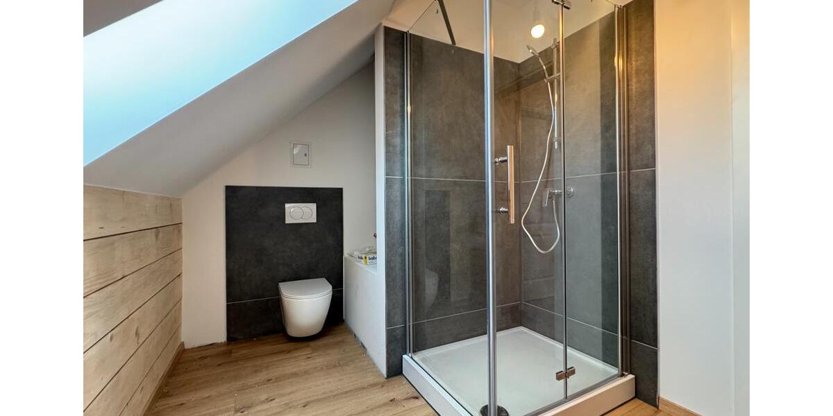 Etagenwohnung Westoverledingen - 5 Zimmer, 110 m&sup2;, 1.150&euro; | Angebot:26697968
