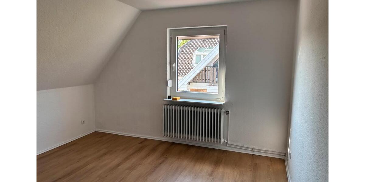 Doppelhaushälfte Norden - 4 Zimmer, 100 m&sup2;, 825&euro; | Angebot:26690434