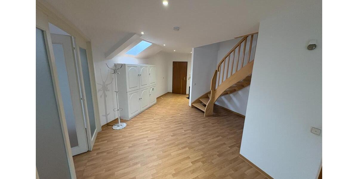 Maisonettenwohnung Emden - 3 Zimmer, 155 m&sup2;, 930&euro; | Angebot:24918998