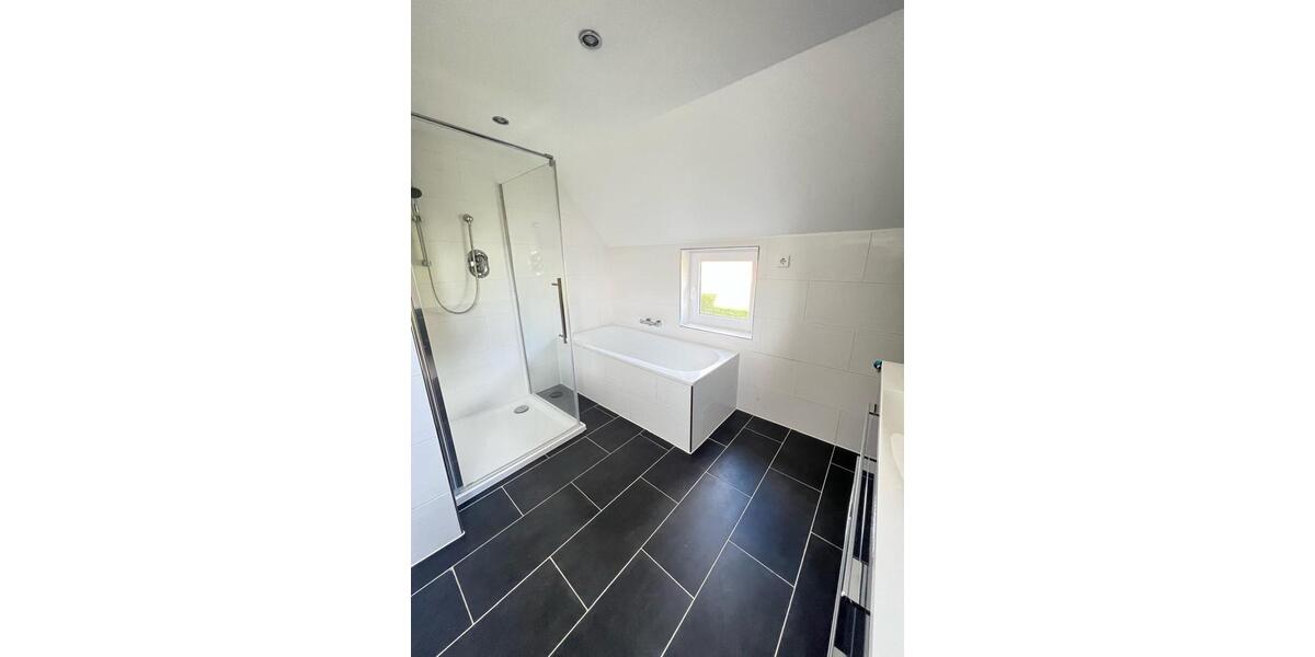 Einfamilienhaus Aurich - 5 Zimmer, 155 m&sup2;, 1.500&euro; | Angebot:26122504