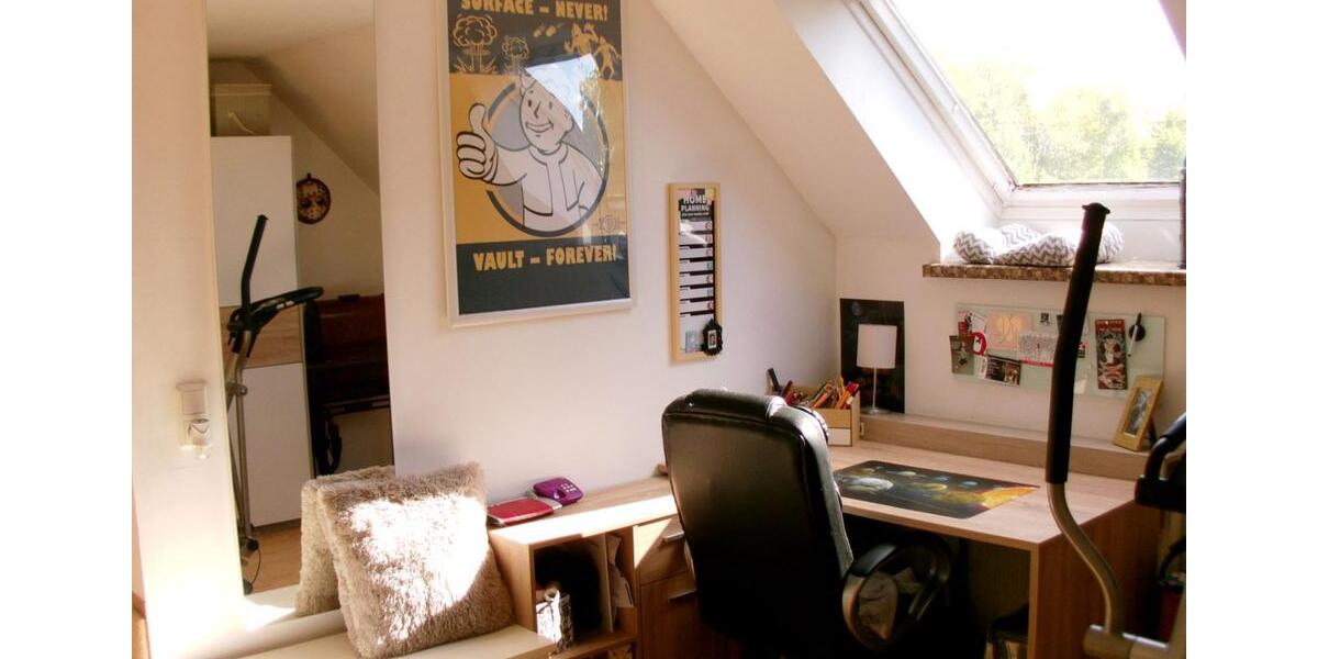 Dachgeschoßwohnung Südbrookmerland - 2 Zimmer, 82 m&sup2;, 560&euro; | Angebot:26003929