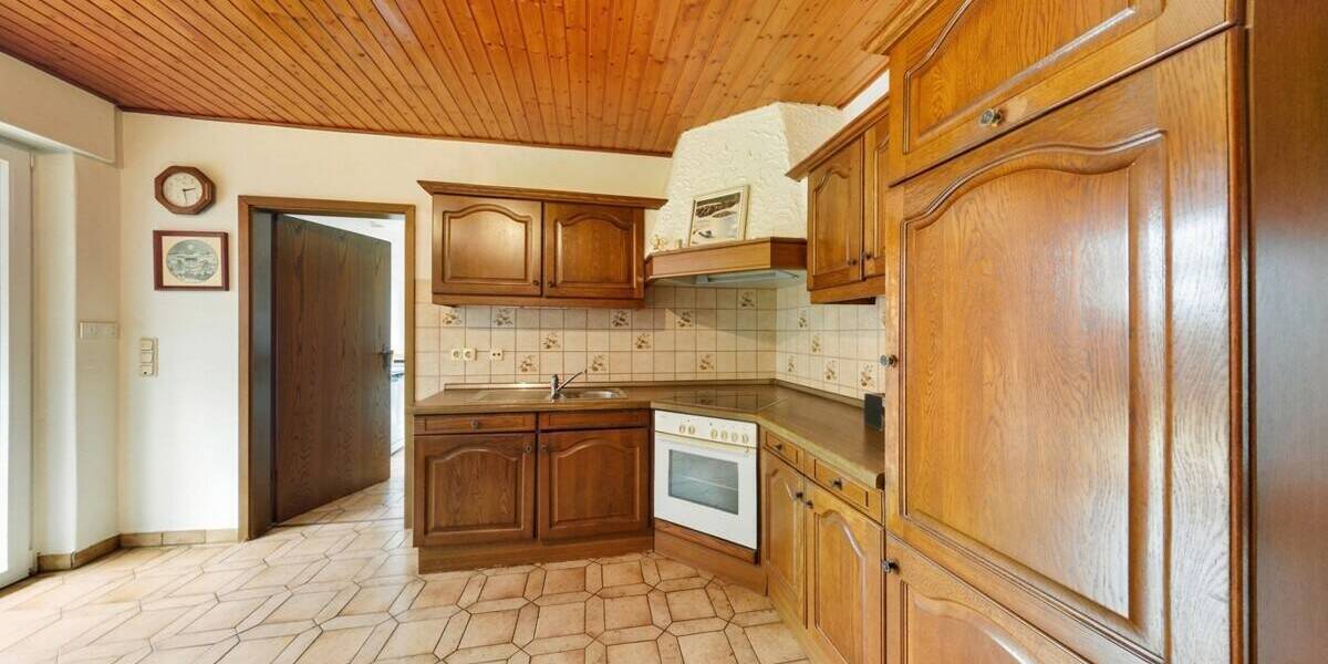 Mehrfamilienhaus, Wohnhaus Leer Loga - 7 Zimmer, 187 m&sup2;, 329.000&euro; | Angebot:26028314