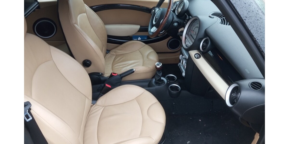 Mini Cooper 92.000 km 6.750 &euro; Emden 26721