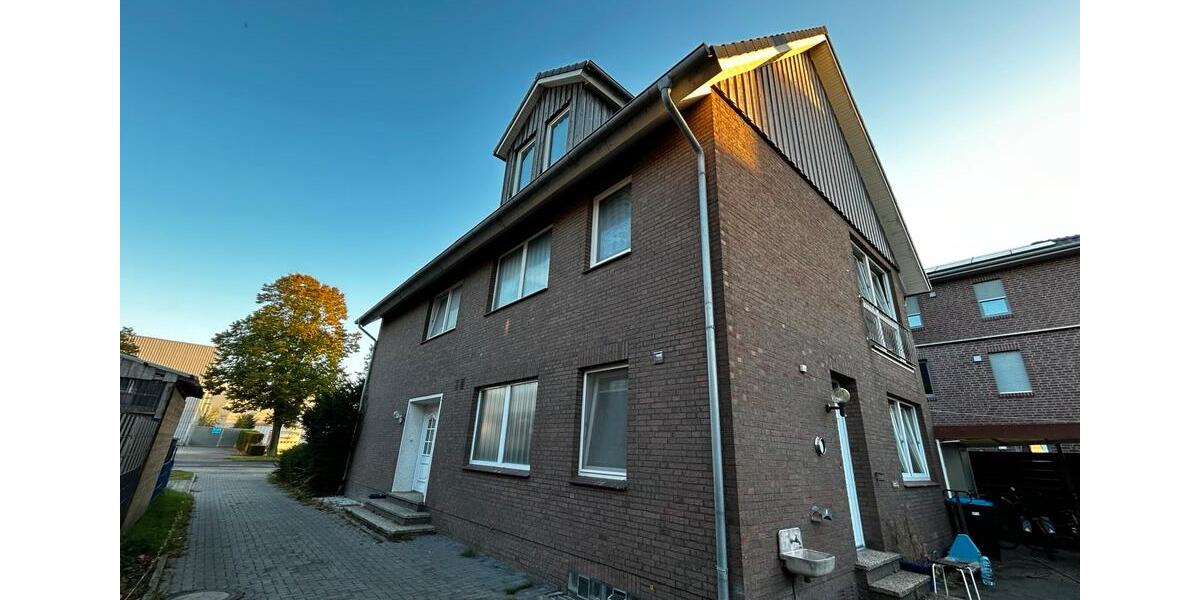 Einfamilienhaus Leer (Ostfriesland) - 10 Zimmer, 240 m&sup2;, 2.000&euro; | Angebot:26611150